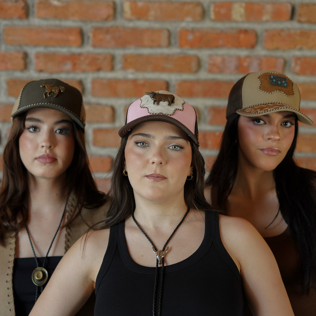 Gorra Vaquera Rosa con Herraje Toro