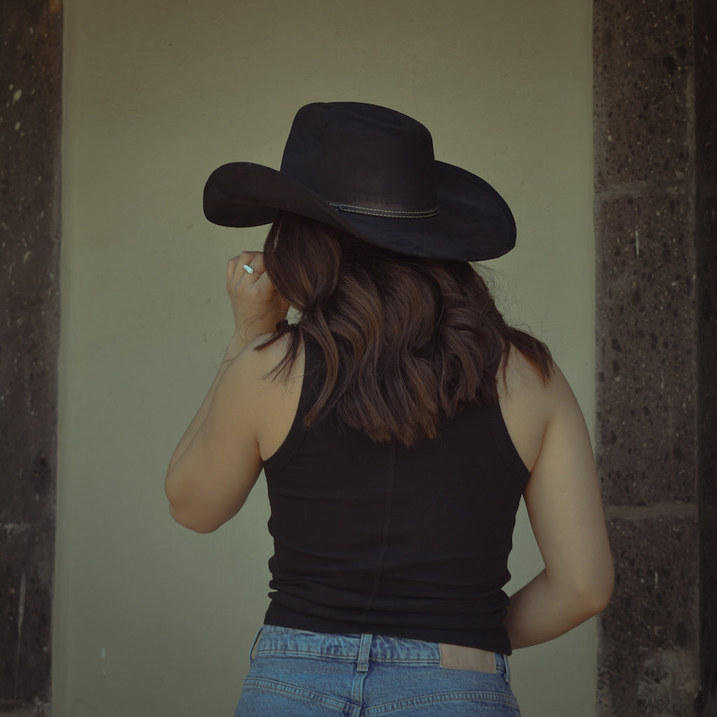 Texana Fina Halcón Negro